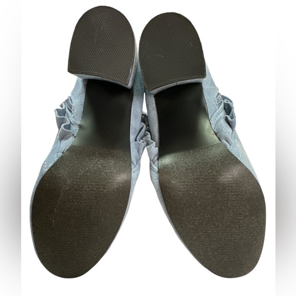 Boston Design Studio Pastel Ruffled Blue Faux Suede Zippered Calf Booties 7W - Picture 7 of 11